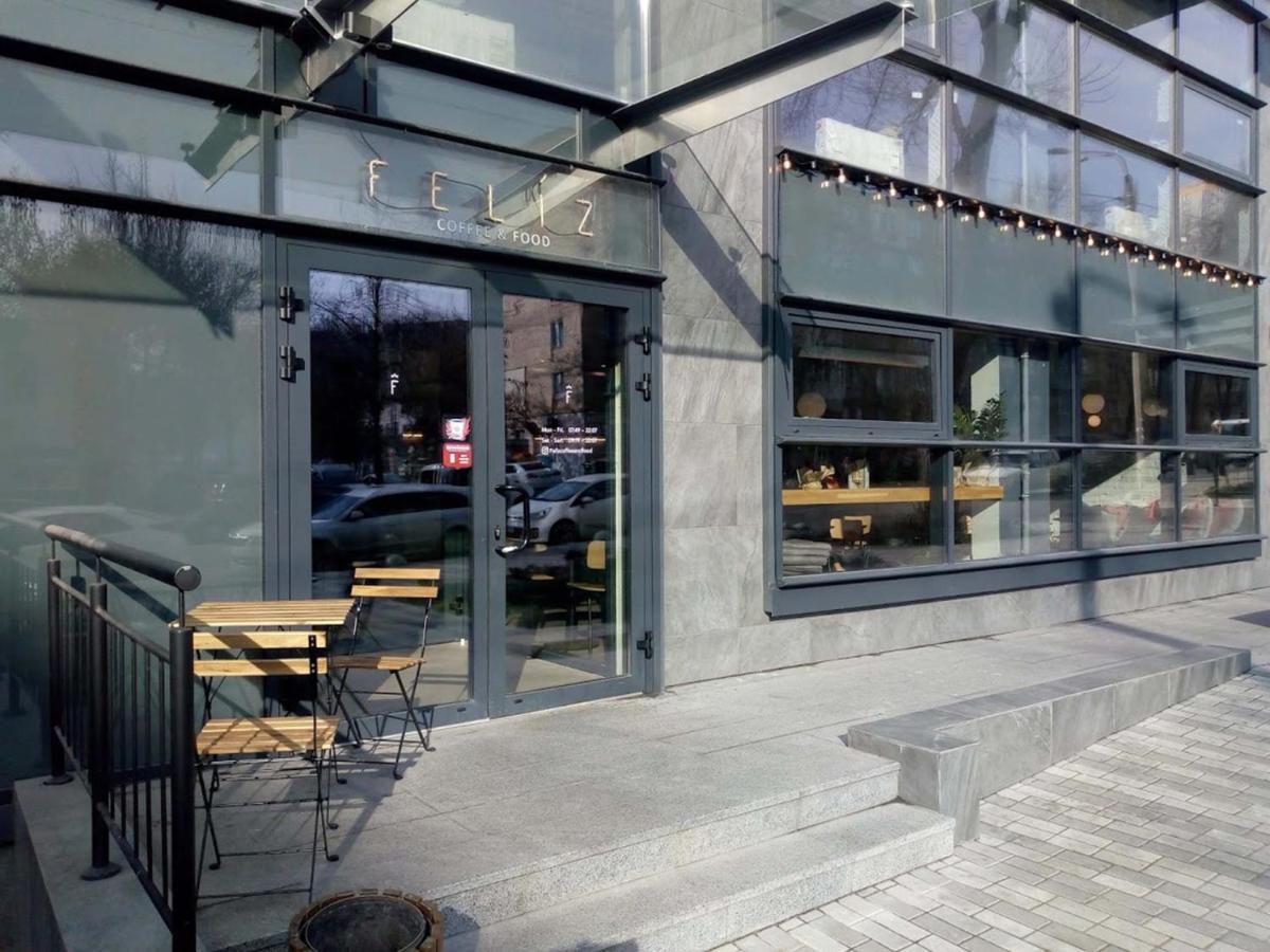 Уютная Vip Студия В Центре Метро Политех Охматдет Паркинг Kyiv Exterior foto