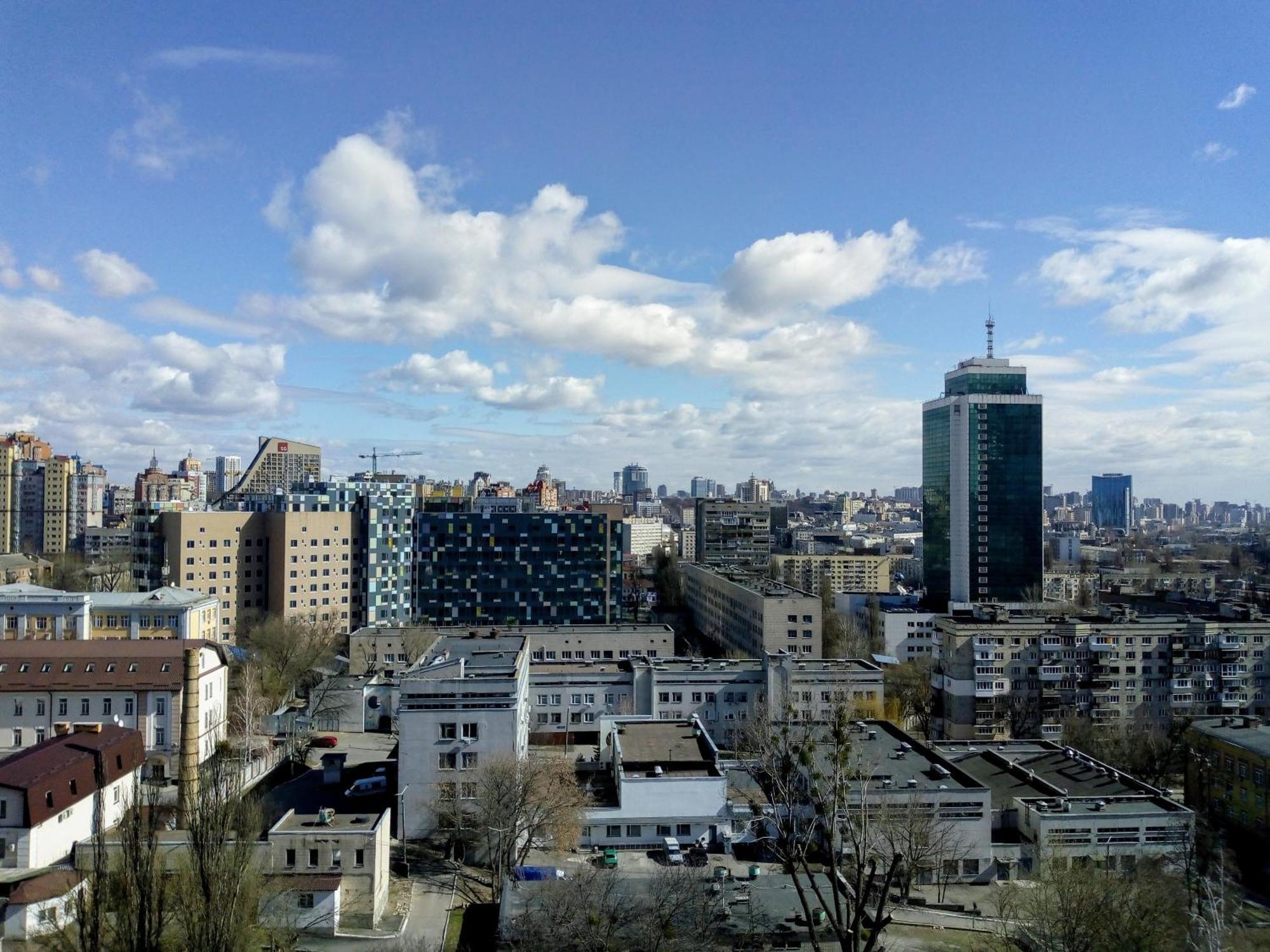 Уютная Vip Студия В Центре Метро Политех Охматдет Паркинг Kyiv Exterior foto